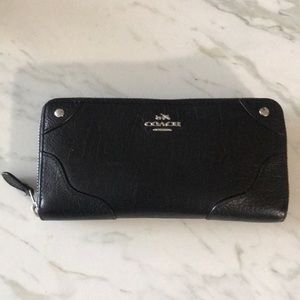 Coach full zip black leather wallet